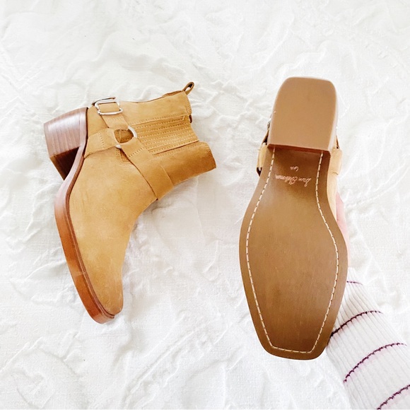 Sam Edelman Bellamie Ankle
Boot New $200 - Picture 11 of 11